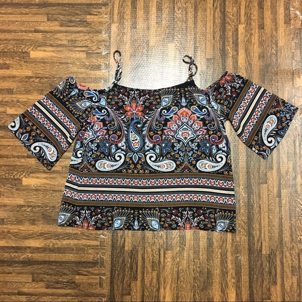 PATTERNED TOP